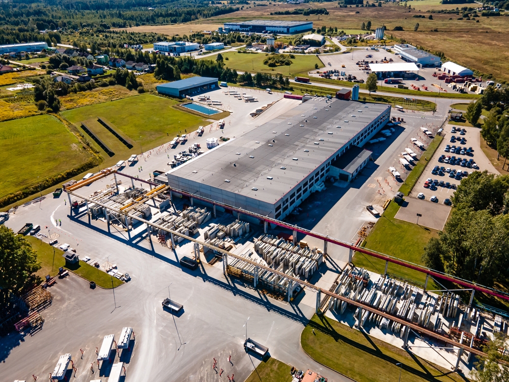 Contractors Protect Their Tools With Storage Compounds in the Fall